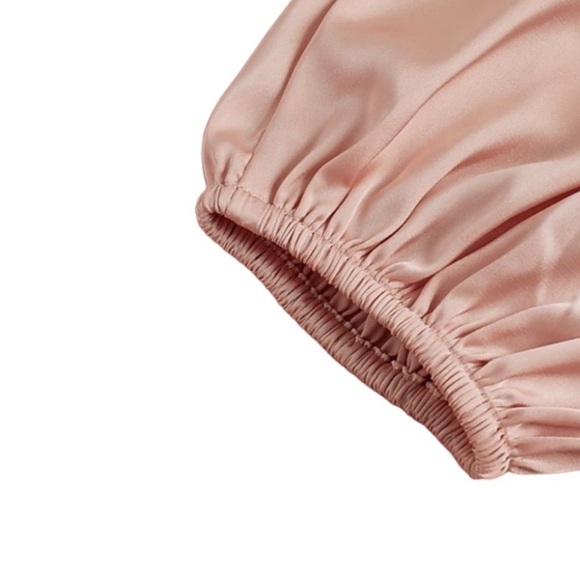 NWT Express Satin Ruched Twist Front Open Back/Bow Side Zip Blouse Top Peach XS - Picture 6 of 9